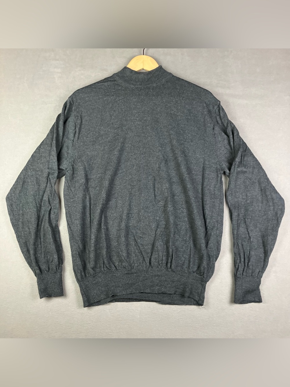 Vintage Jos. A. Bank Men’s Size L 100% Merino Wool Turtle Mock Neck Sweater Gray